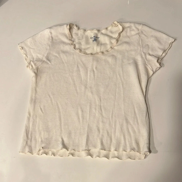 Brandy Melville Tops - Brandy Melville White T-Shirt